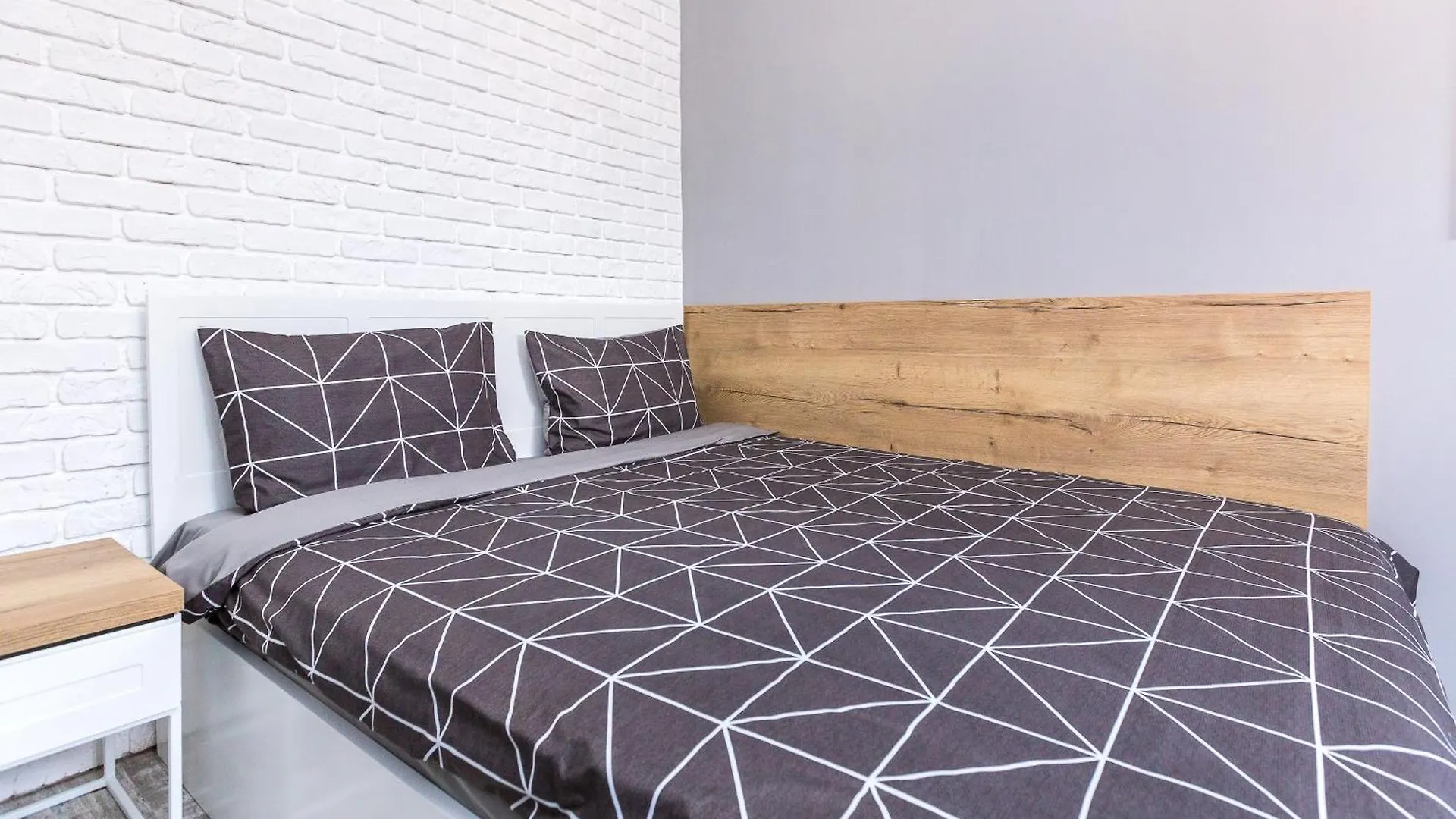 Apartment Нова Квартира Студія Біля Ж/Д Вокзалу На Вул. Городоцькій Lviv