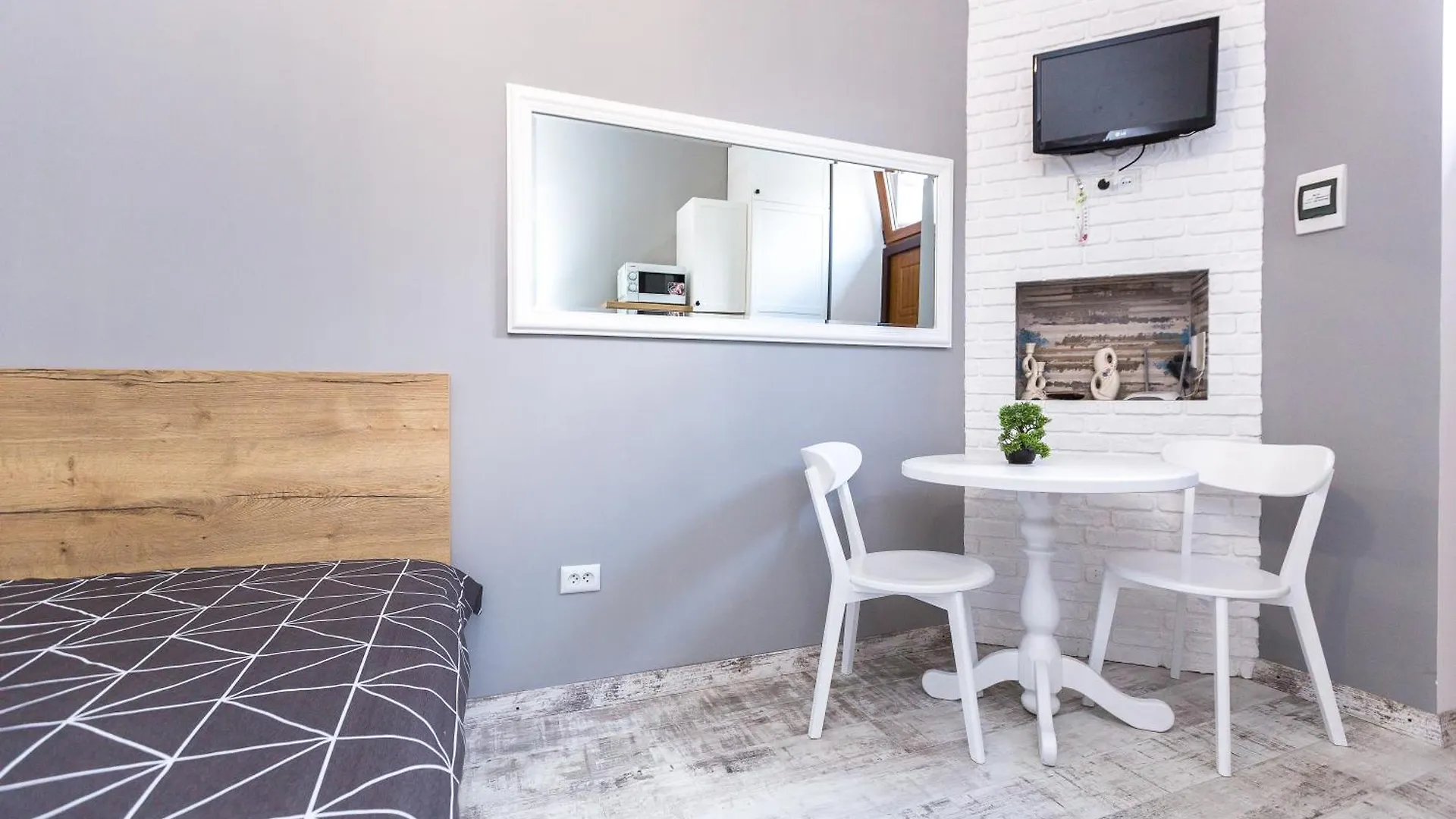 Apartment Нова Квартира Студія Біля Ж/Д Вокзалу На Вул. Городоцькій Lviv