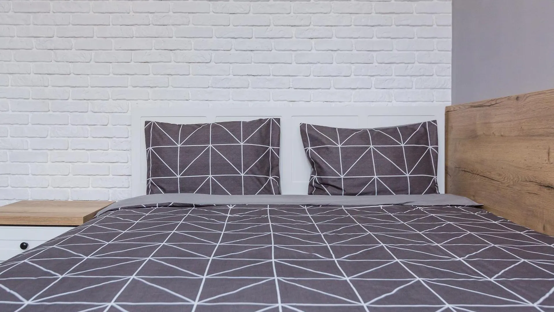 Apartament Нова Квартира Студія Біля Ж/Д Вокзалу На Вул. Городоцькій Lwów